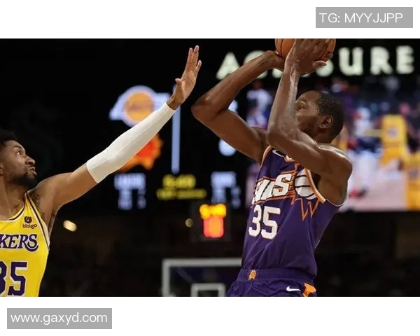 2013年3月3日湖人与太阳的激烈对决回顾与精彩瞬间分析