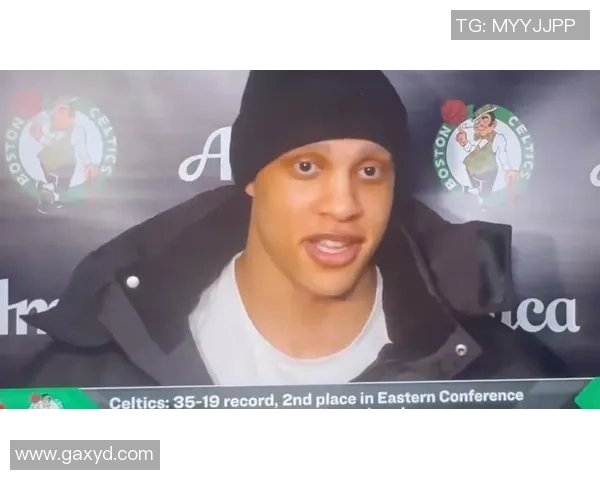 新一代无眉大侠，乔丹沃尔什从掉发患者到为别人撑伞！